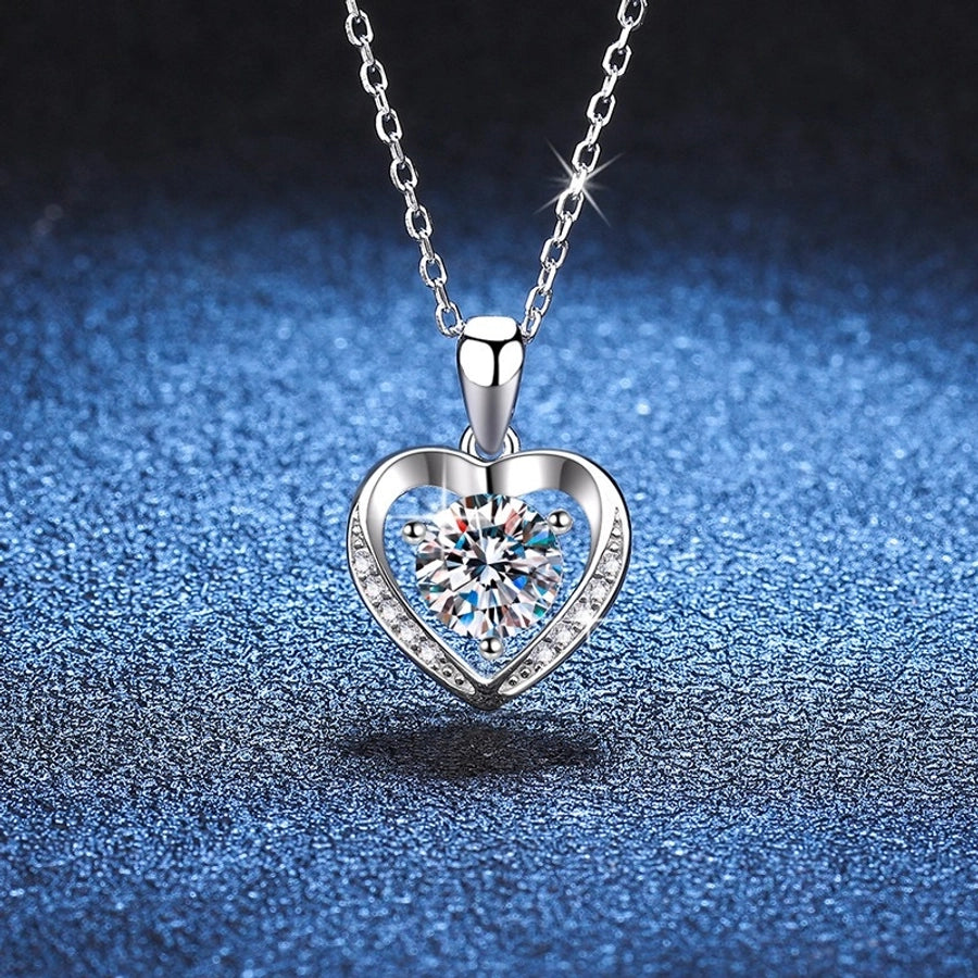 925 Sterling Silver Moissanite Zircon Inlay Heart Shape GRA Certificate Pendant Necklace